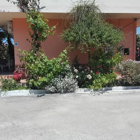 Kokkinos Apartman Arílasz