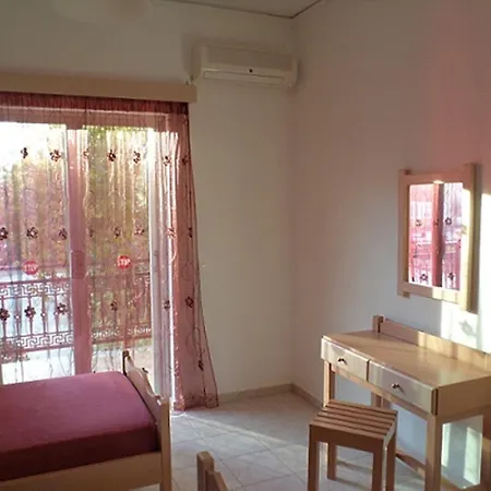 Kokkinos Apartman Arílasz