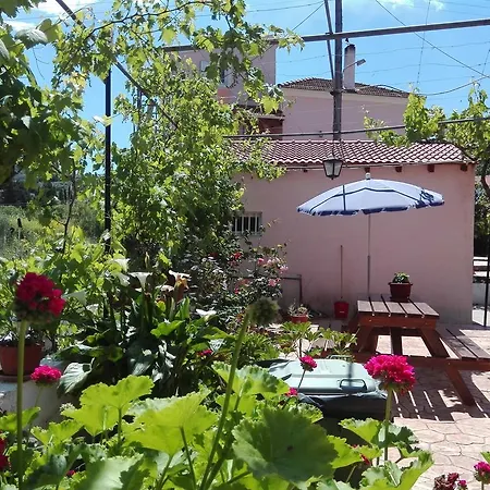 Apartment Kokkinos *